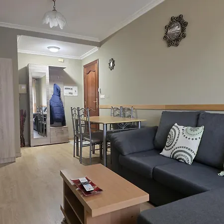 Apartment Camino Ingles 3 *